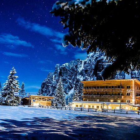 Hotel Pederue San Vigilio Di Marebbe Esterno foto
